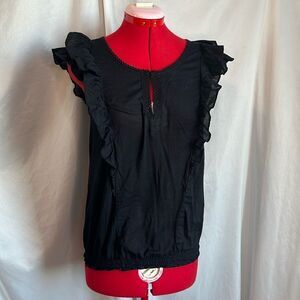 SM245 Vila sleeveless ruffled black blouse